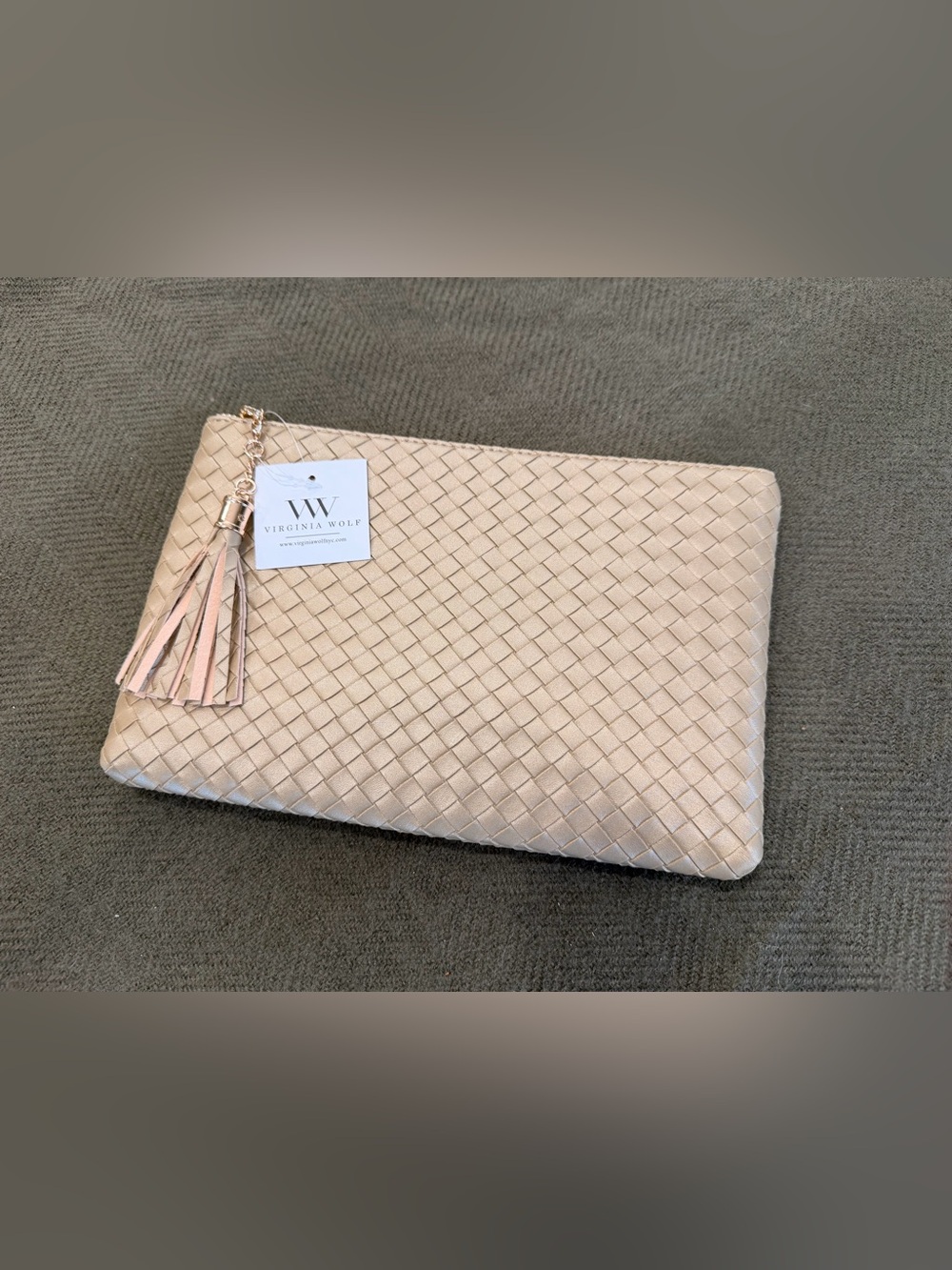 New With Tags Virginia Wolf Mimi Woven Clutch